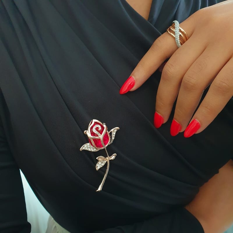 Rosegold Bud Brooch