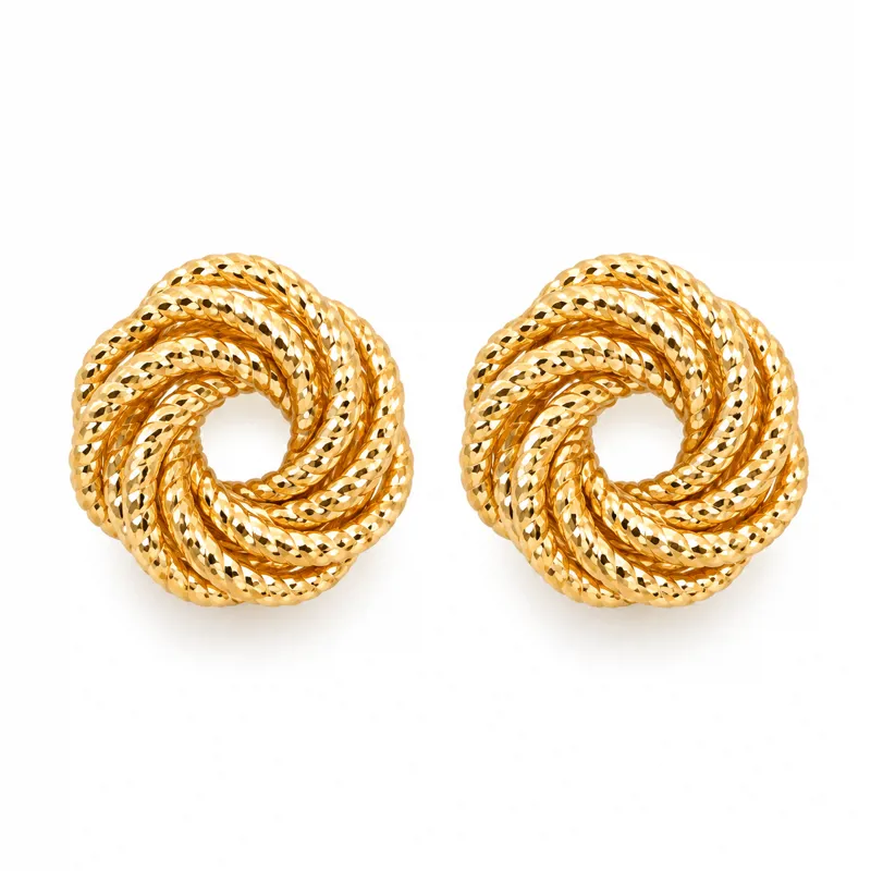 Gold Circle Lay Earring