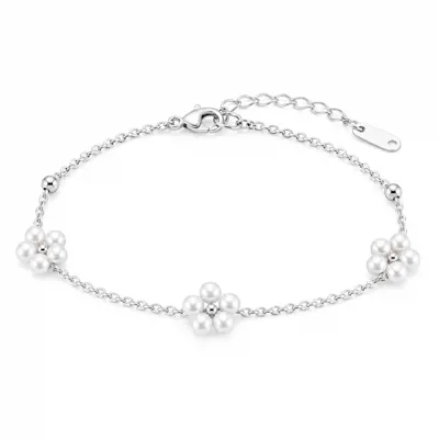 Petal Pearl Bracelet