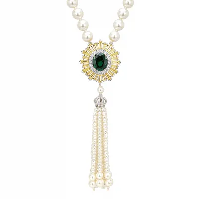Prong pearl Necklace