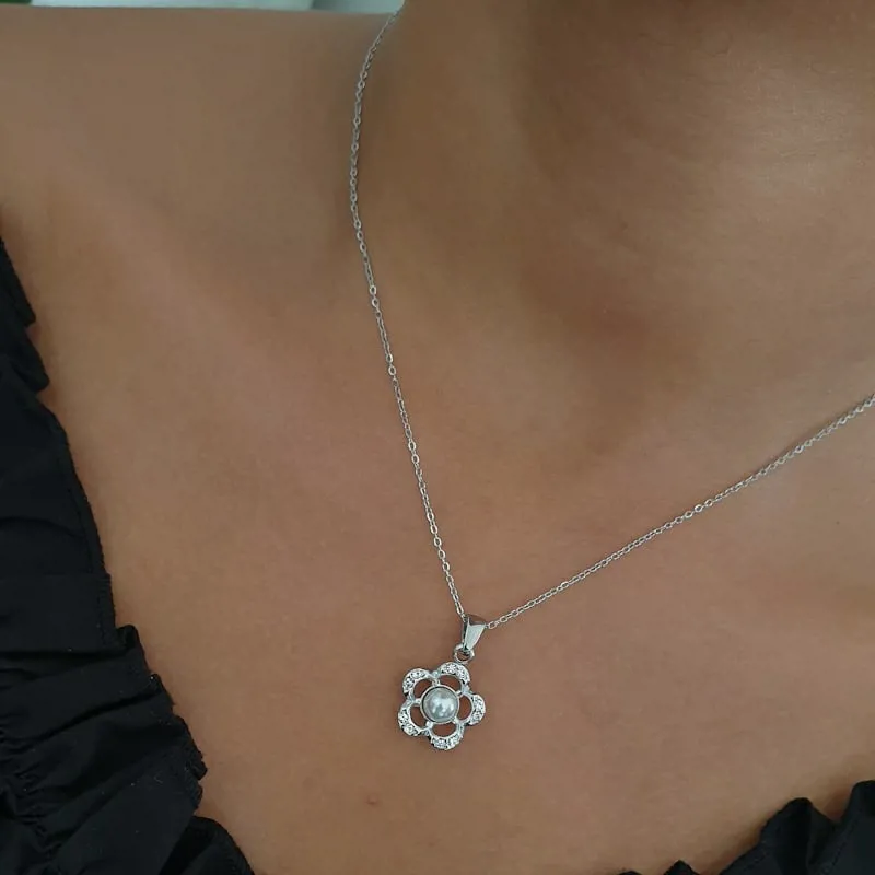 Silver Bloom Necklace