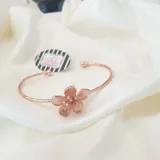 Single Flower Bracelet view 4