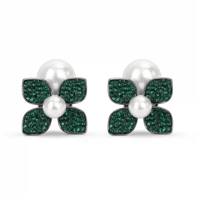 Pearl Boom Studs
