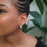 Stone Dotted Earring view 5