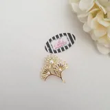 Elegant Brooch view 3